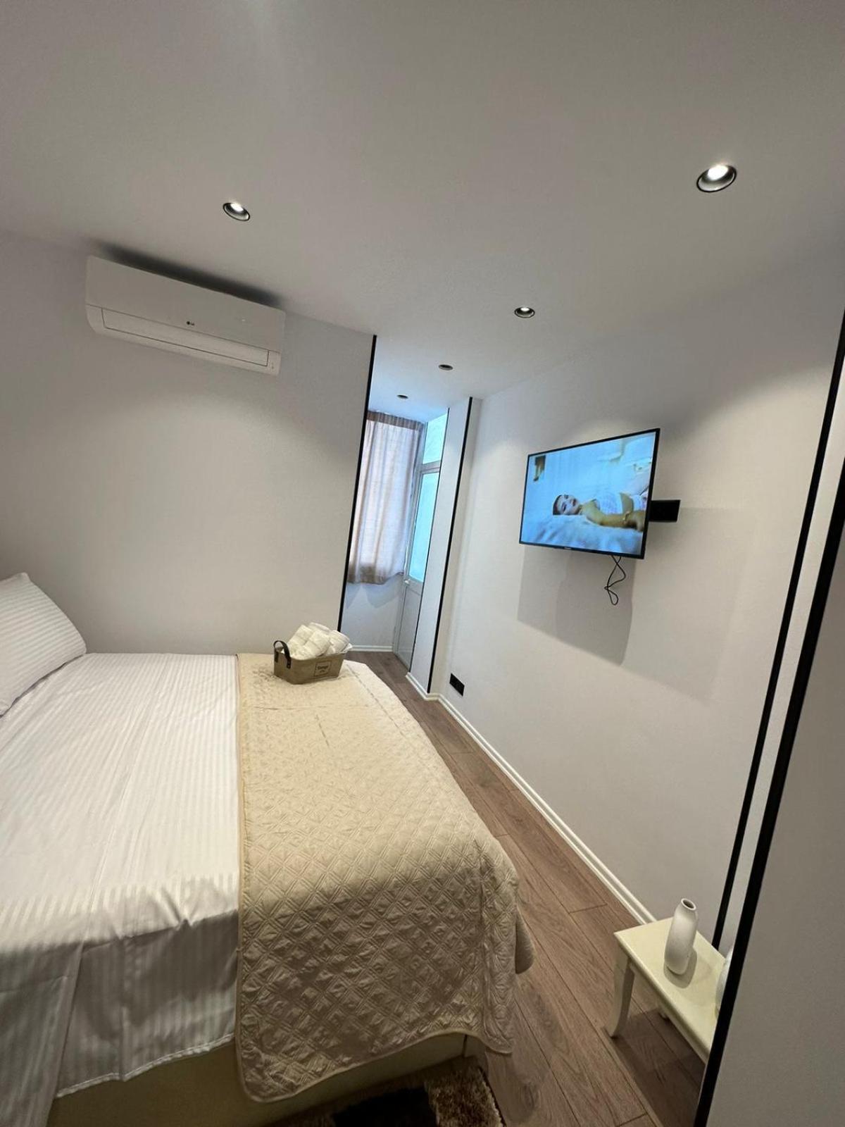 Heart Of Tirana Apartment Exterior foto